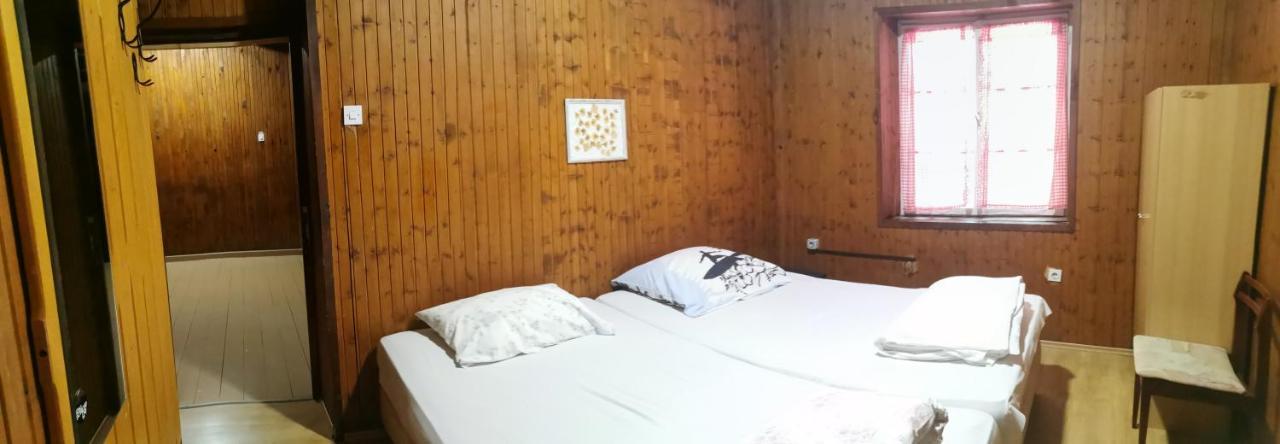 Great Mountain B&B Platak ภายนอก รูปภาพ