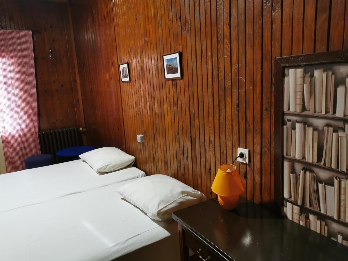Great Mountain B&B Platak ภายนอก รูปภาพ
