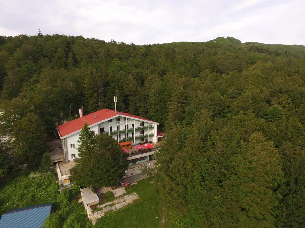 Great Mountain B&B Platak ภายนอก รูปภาพ