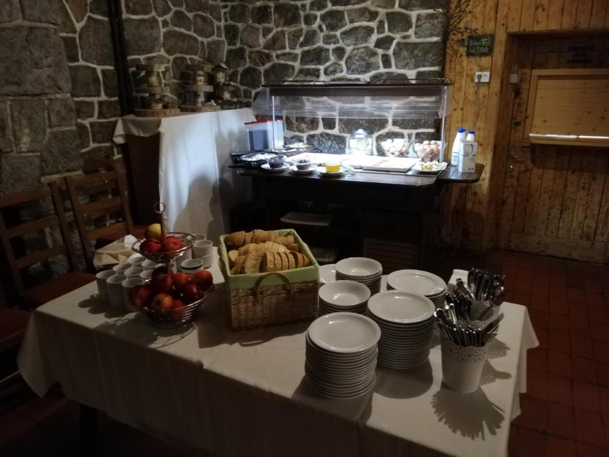 Great Mountain B&B Platak ภายนอก รูปภาพ